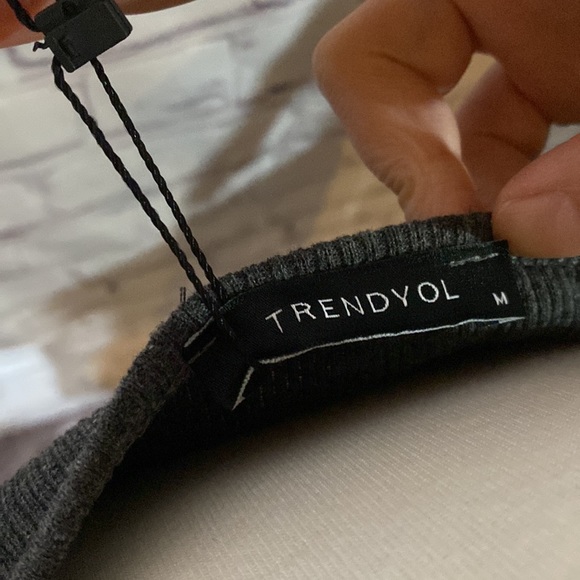 Grey square neck Top - Picture 4 of 6